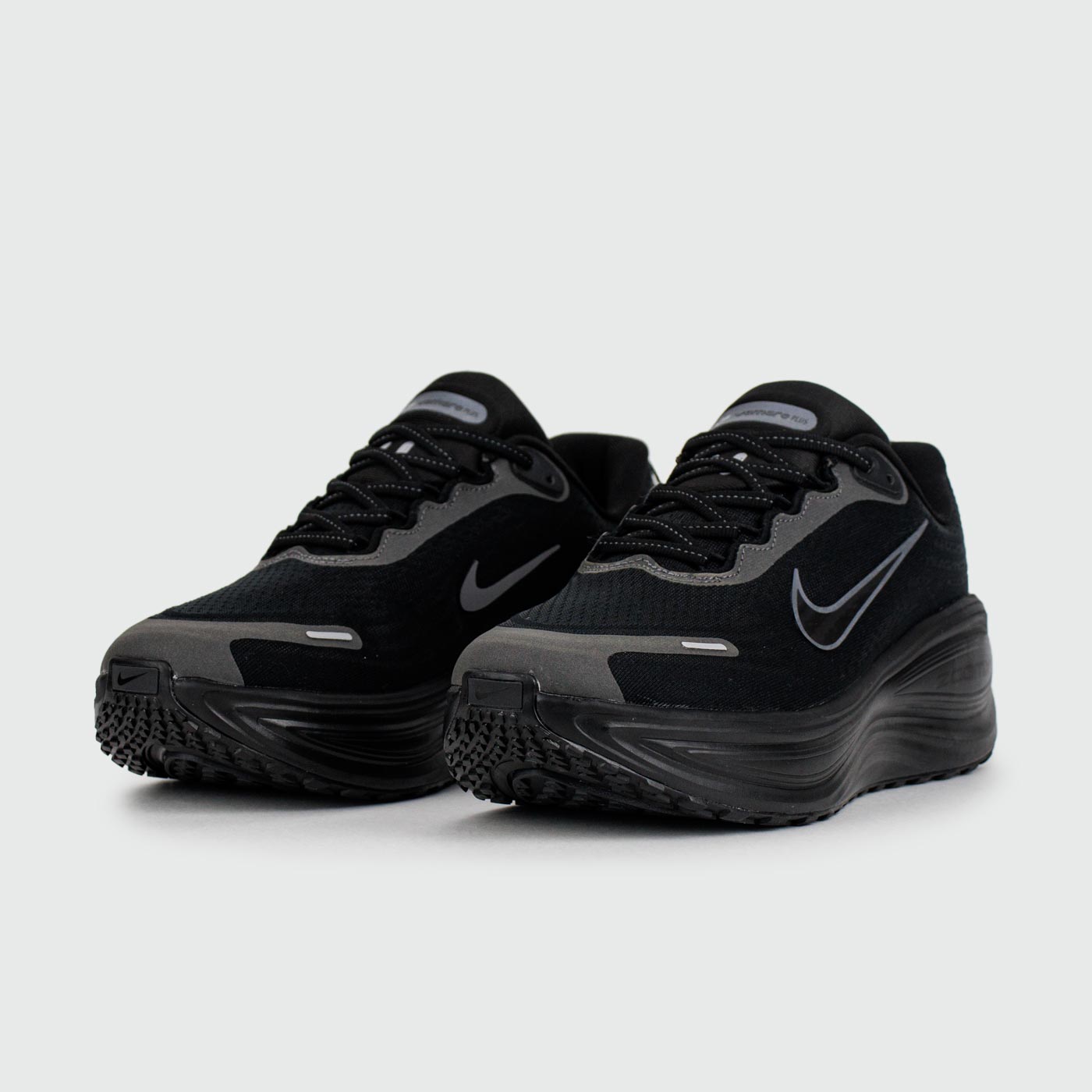 Кроссовки Nike Vomero 18 Black Кроссовки Nike Vomero 18 Black