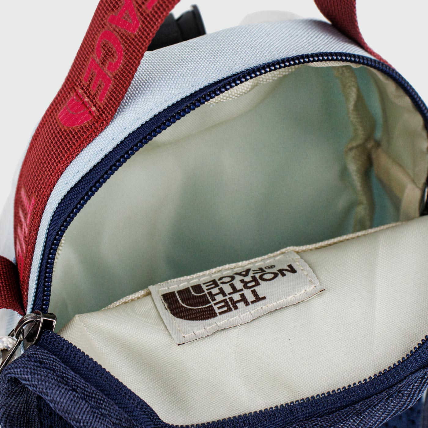 Сумка через плечо TNF White Blue Сумка через плечо TNF White Blue