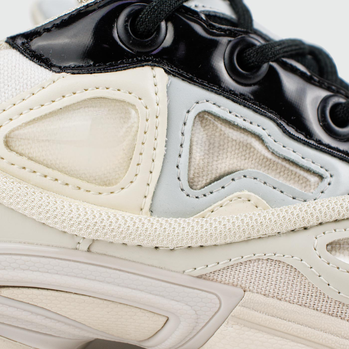 Кроссовки Adidas Ozweego 2 X Raf Simons Bunny Beige