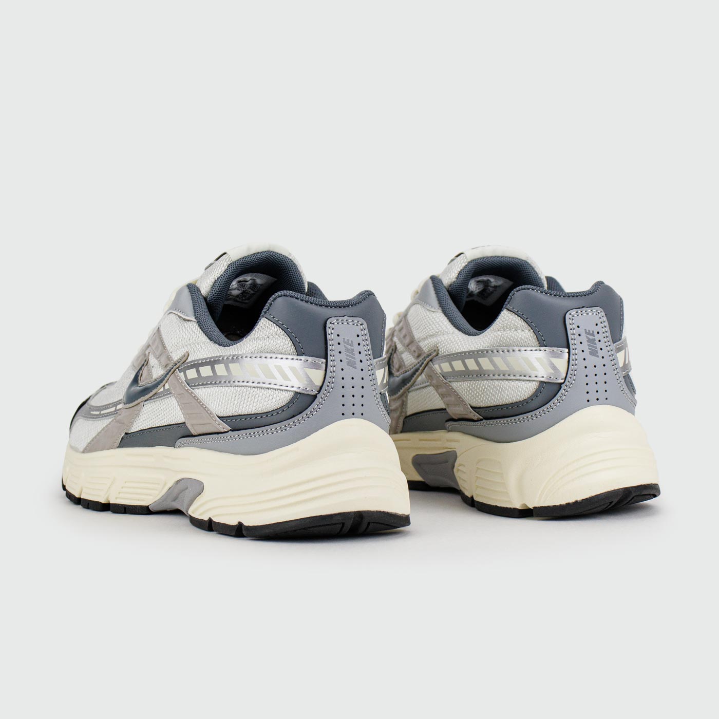 Кроссовки Nike Initiator Grey