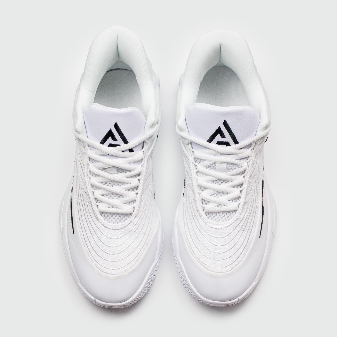 Кроссовки Nike Giannis Immortality 4 White Кроссовки Nike Giannis Immortality 4 White
