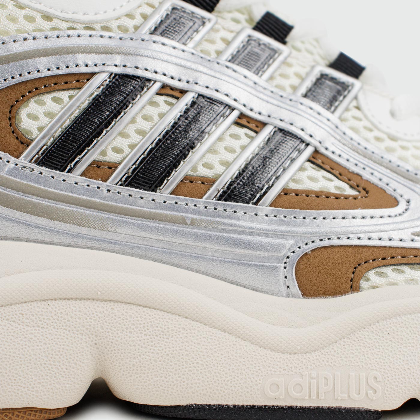 Кроссовки Adidas Ozmillen Silver Beige Кроссовки Adidas Ozmillen Silver Beige
