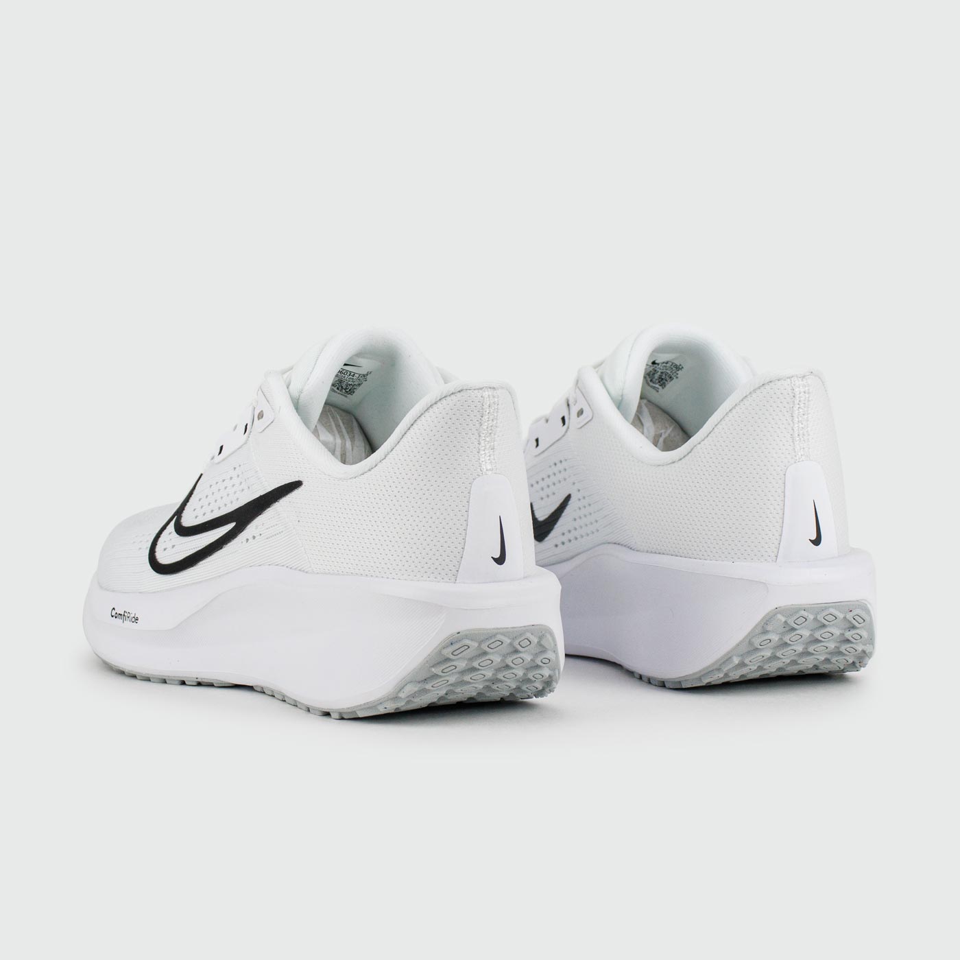 Кроссовки Nike Quest 6 White Black Wmns
