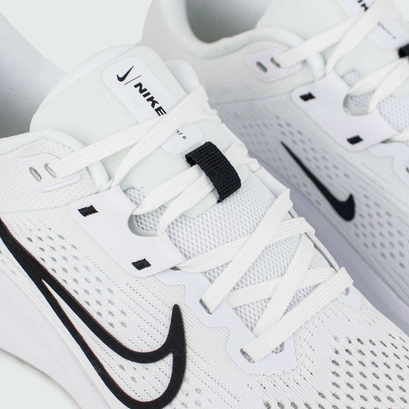 Кроссовки Nike Quest 6 White Black Wmns Кроссовки Nike Quest 6 White Black Wmns
