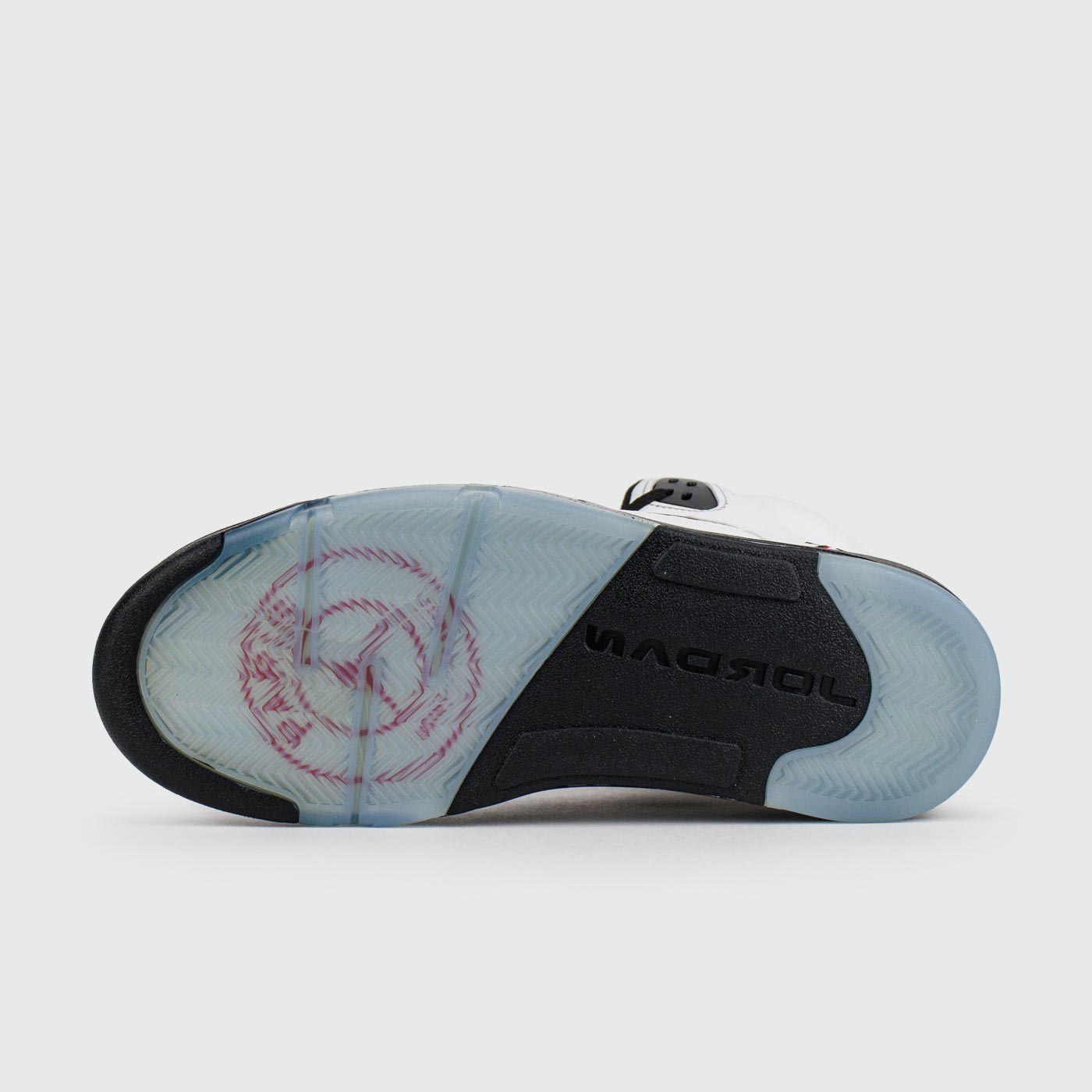 Кроссовки Air Jordan 5 White Black x PARIS Кроссовки Air Jordan 5 White Black x PARIS