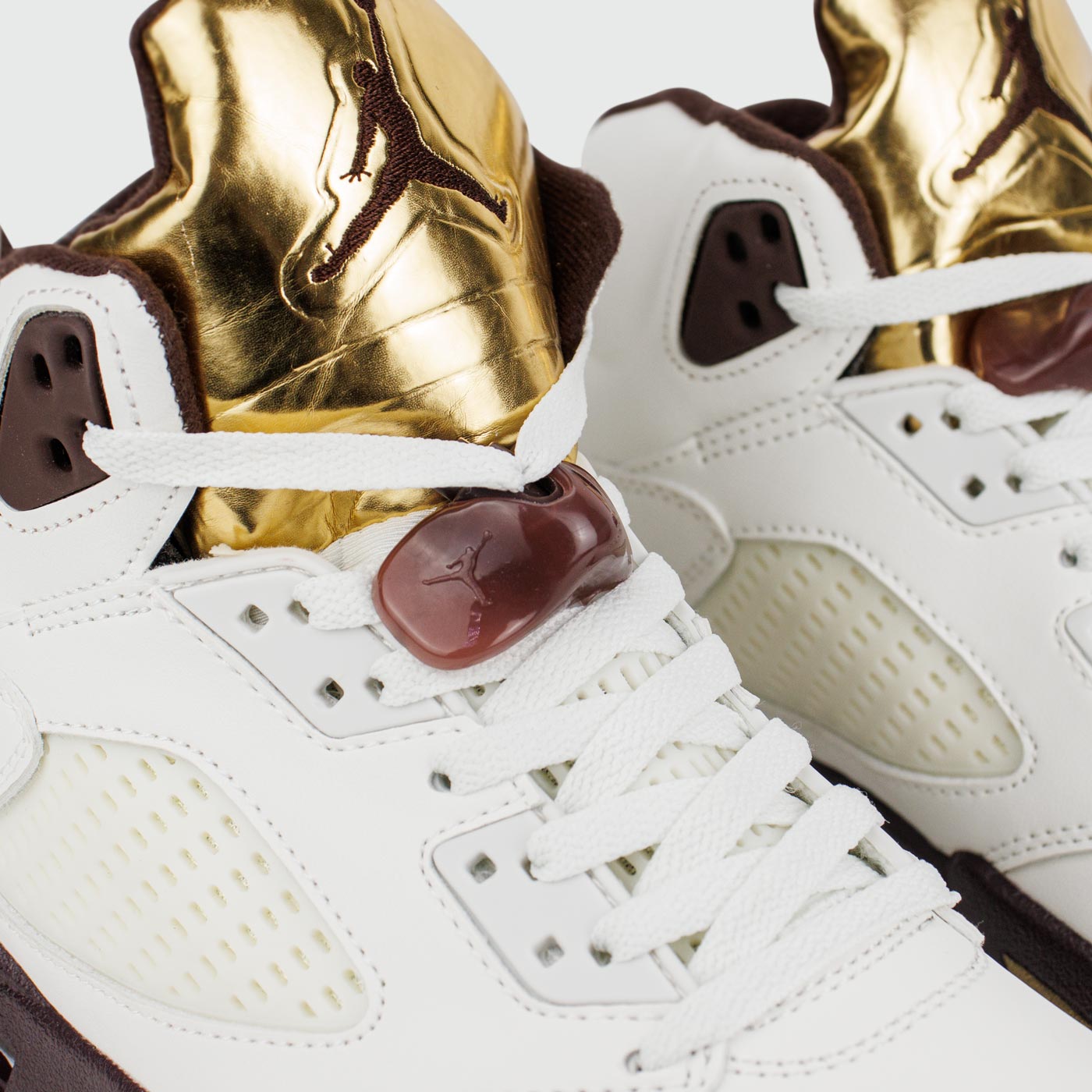 Кроссовки Air Jordan 5 White Gold Кроссовки Air Jordan 5 White Gold