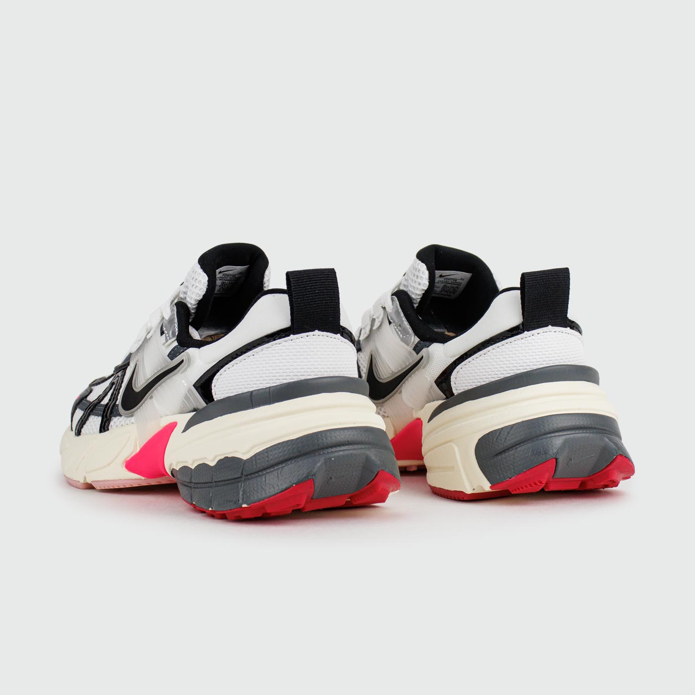 Кроссовки Nike V2K Run White Grey Wmns Кроссовки Nike V2K Run White Grey Wmns
