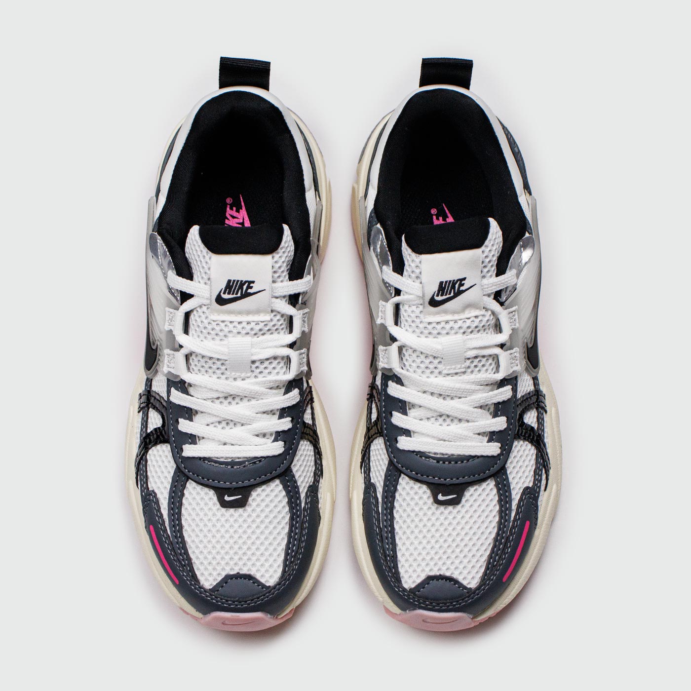 Кроссовки Nike V2K Run White Grey Wmns Кроссовки Nike V2K Run White Grey Wmns