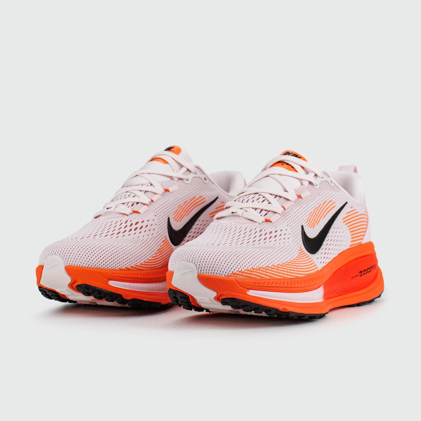 Кроссовки Nike Vomero 18 Orange Wmns Кроссовки Nike Vomero 18 Orange Wmns