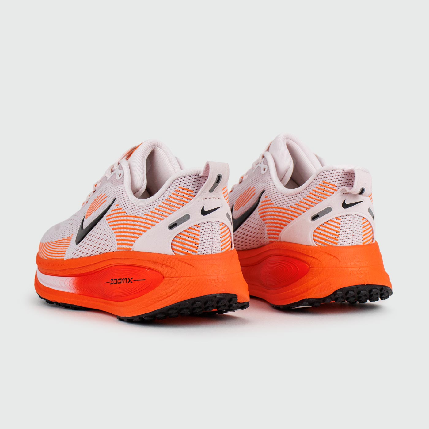 Кроссовки Nike Vomero 18 Orange Wmns Кроссовки Nike Vomero 18 Orange Wmns