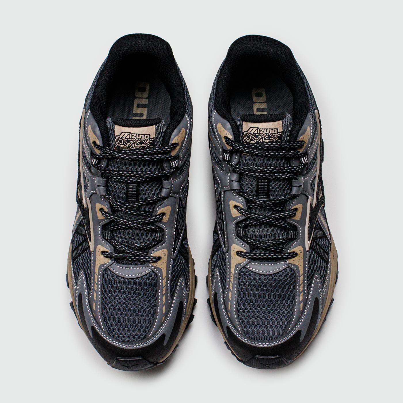 Кроссовки Mizuno Racer Trail Grey Beige Кроссовки Mizuno Racer Trail Grey Beige