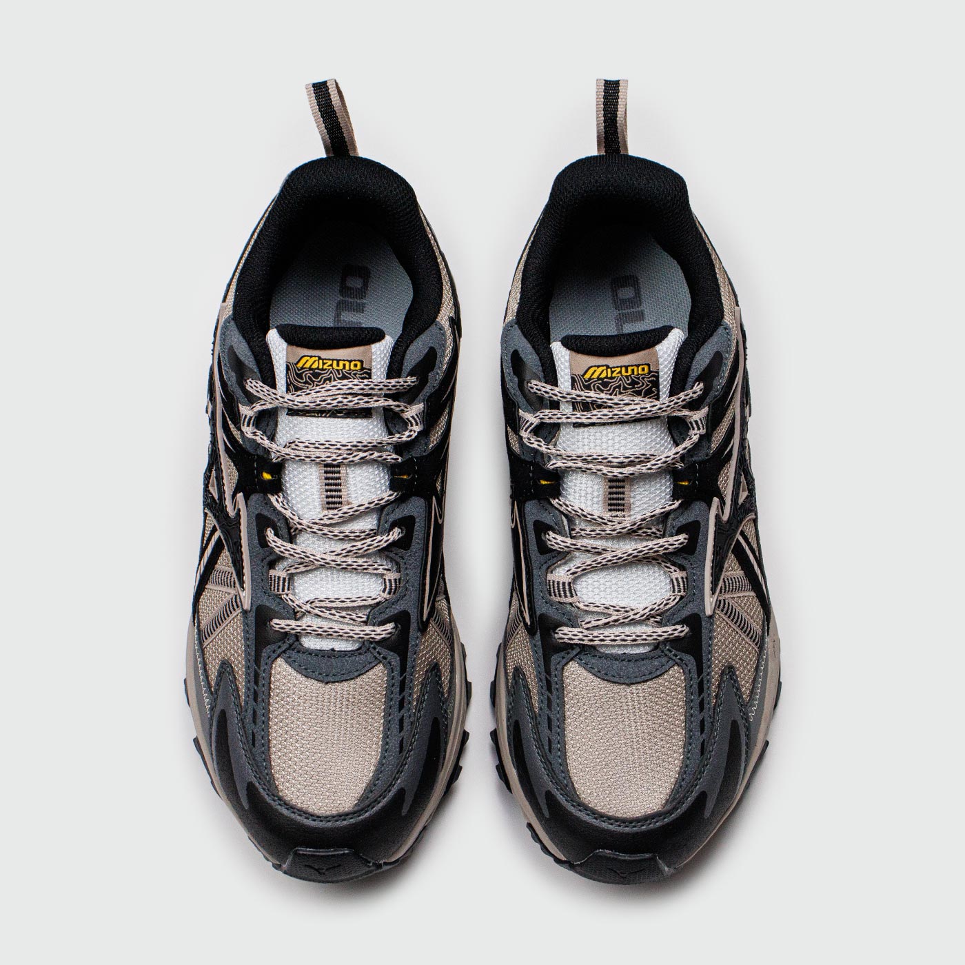 Кроссовки Mizuno Racer Trail Beige Grey Кроссовки Mizuno Racer Trail Beige Grey