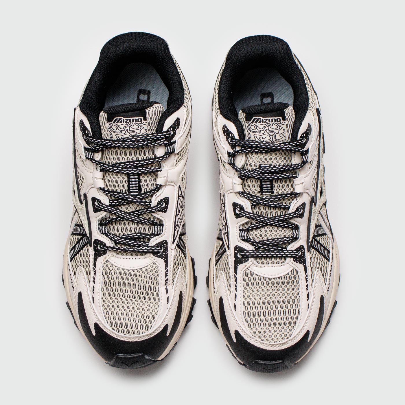 Кроссовки Mizuno Racer Trail White Beige / Black