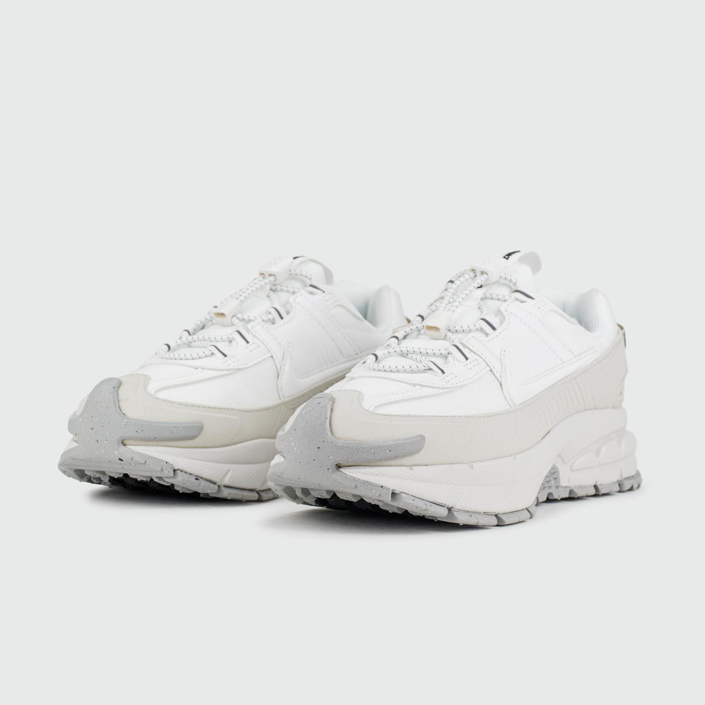 Кроссовки Nike Zoom Vomero 5 Roam White Wmns