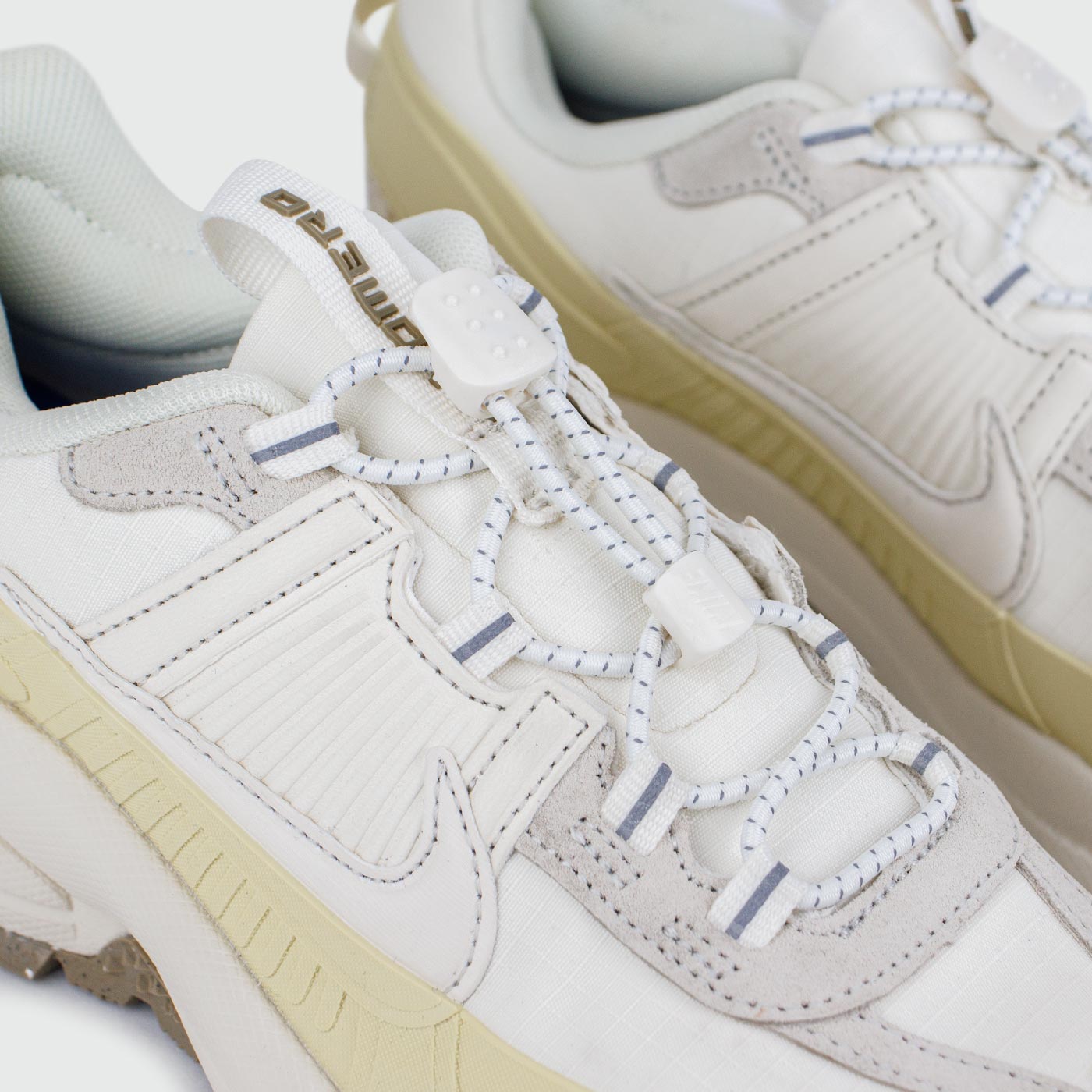 Кроссовки Nike Zoom Vomero 5 Roam Beige