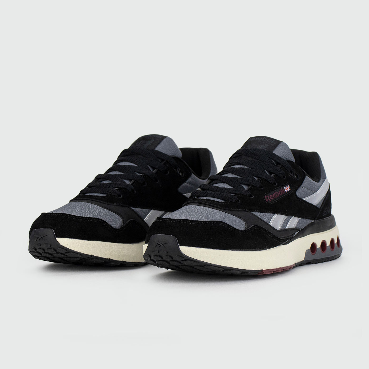 Кроссовки Reebok ERS WORLD Black White