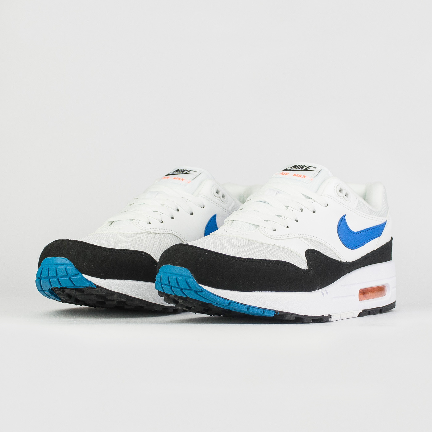 Кроссовки Nike Air Max 1 White / Black / Blue Кроссовки Nike Air Max 1 White / Black / Blue