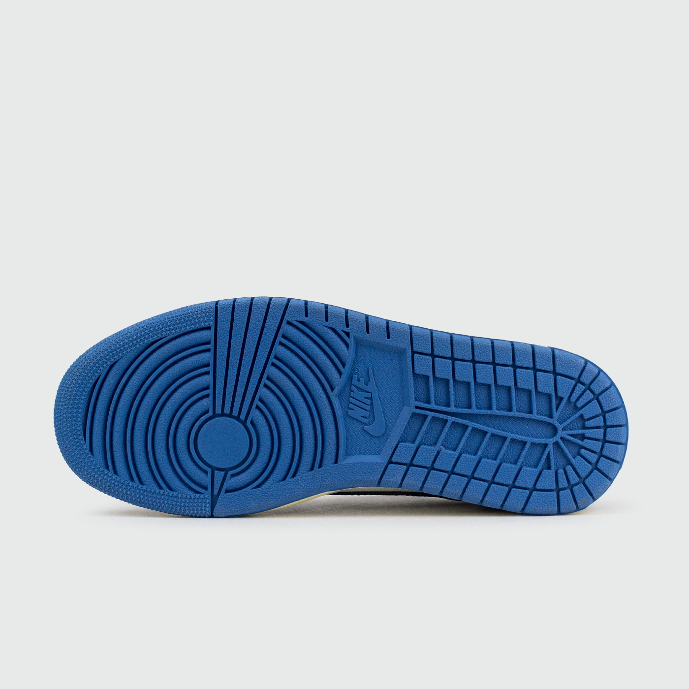Кроссовки Nike Air Jordan 1 Low x Fragment x TS Кроссовки Nike Air Jordan 1 Low x Fragment x TS