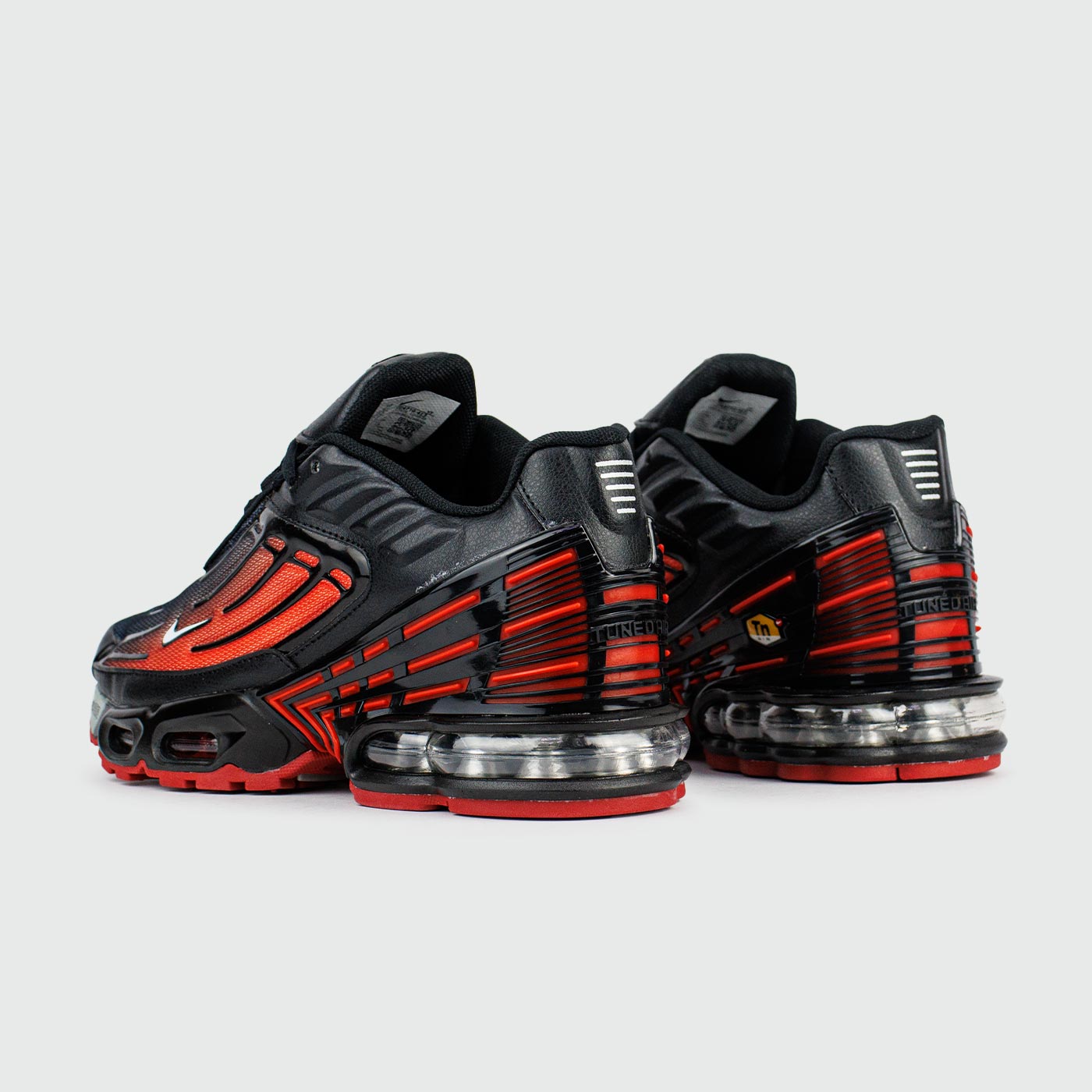 Кроссовки Nike Air Max Plus 3 Tn DeadPool Кроссовки Nike Air Max Plus 3 Tn DeadPool