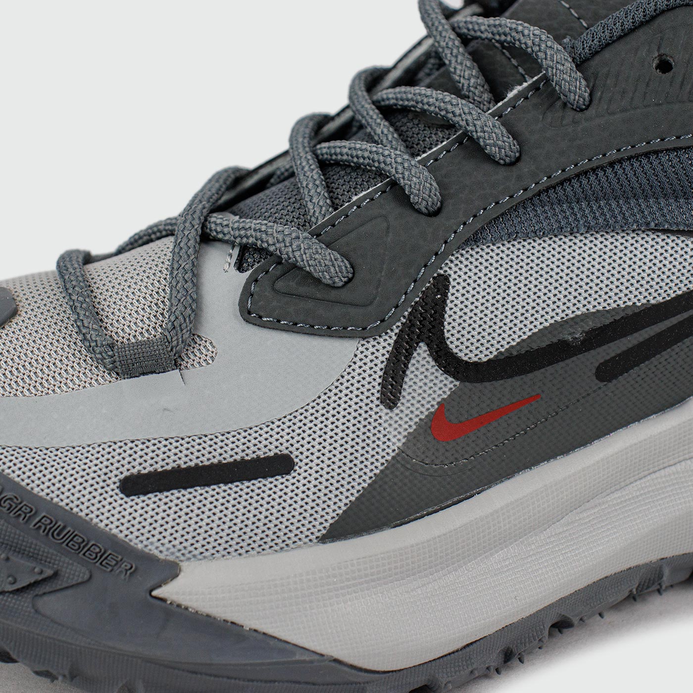 Кроссовки Nike ACG Mountain Fly 2 Low Gtx Grey Red Кроссовки Nike ACG Mountain Fly 2 Low Gtx Grey Red