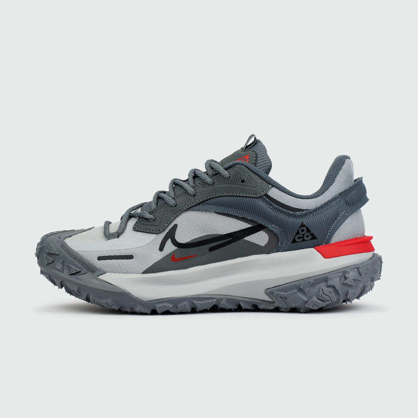 Кроссовки Nike ACG Mountain Fly 2 Low Gtx Grey Red Кроссовки Nike ACG Mountain Fly 2 Low Gtx Grey Red