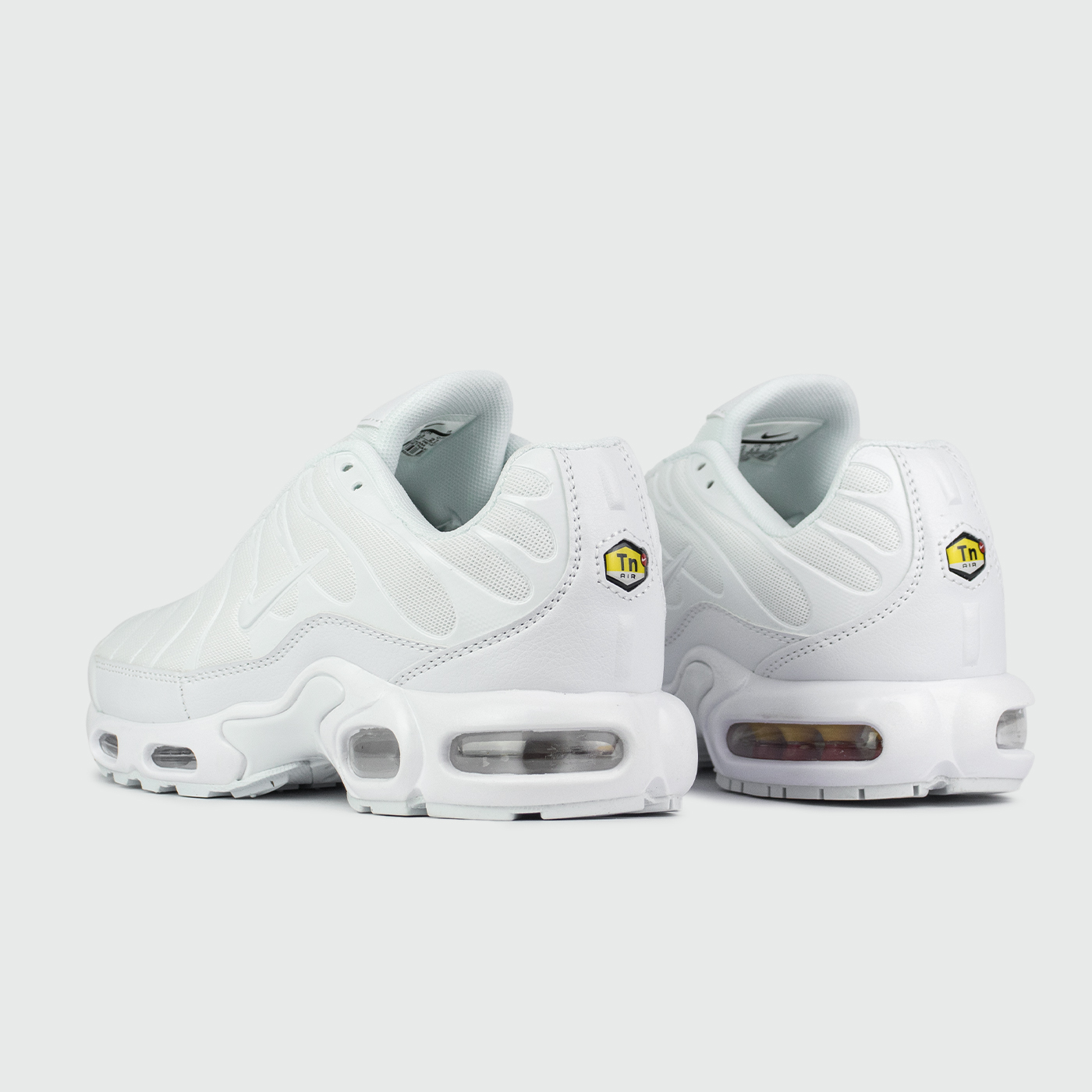 Кроссовки Nike Air Max Plus Tn Wmns Triple White new Кроссовки Nike Air Max Plus Tn Wmns Triple White new