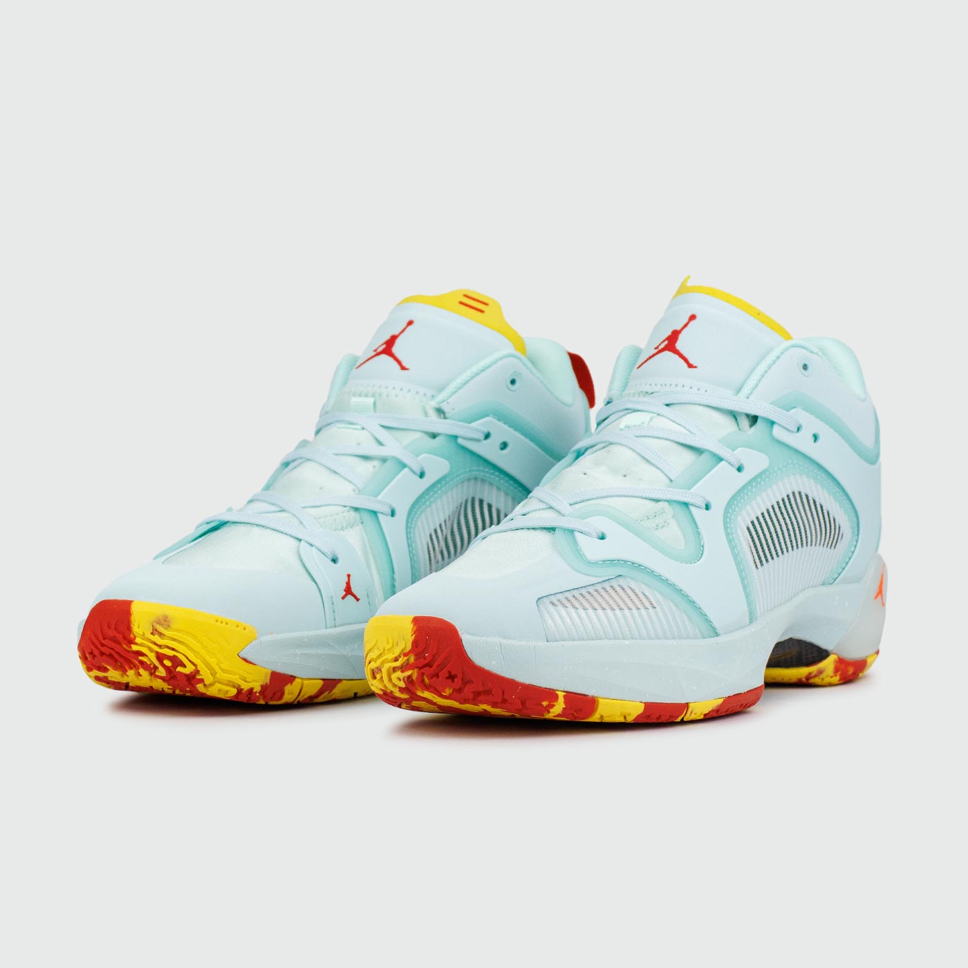 Кроссовки Air Jordan 37 Low Sky Blue Кроссовки Air Jordan 37 Low Sky Blue