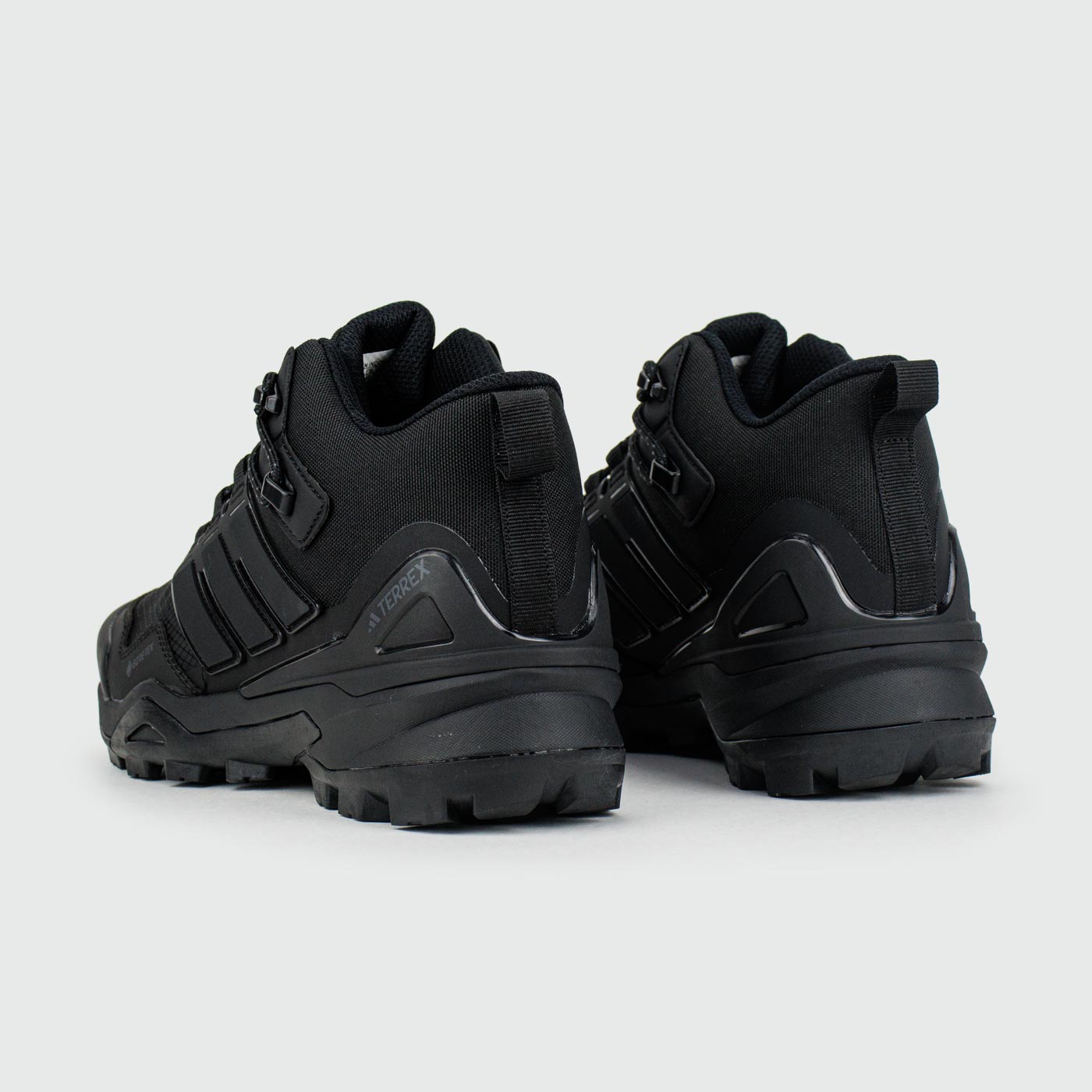 Ботинки Adidas Terrex AX4 Mid Black Thermo Ботинки Adidas Terrex AX4 Mid Black Thermo