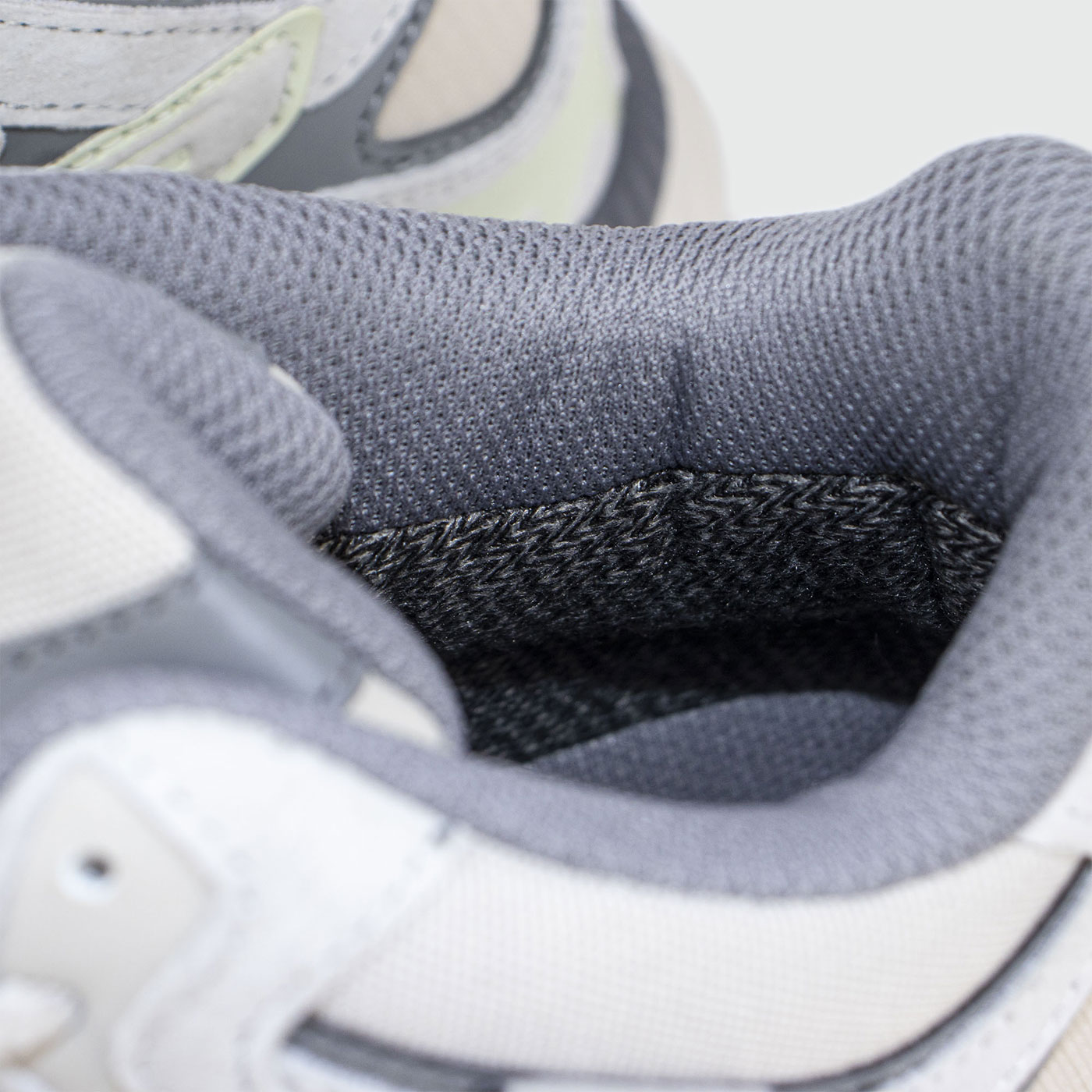 Кроссовки Asics Gel-NYC Mid Light Grey Thermo Кроссовки Asics Gel-NYC Mid Light Grey Thermo