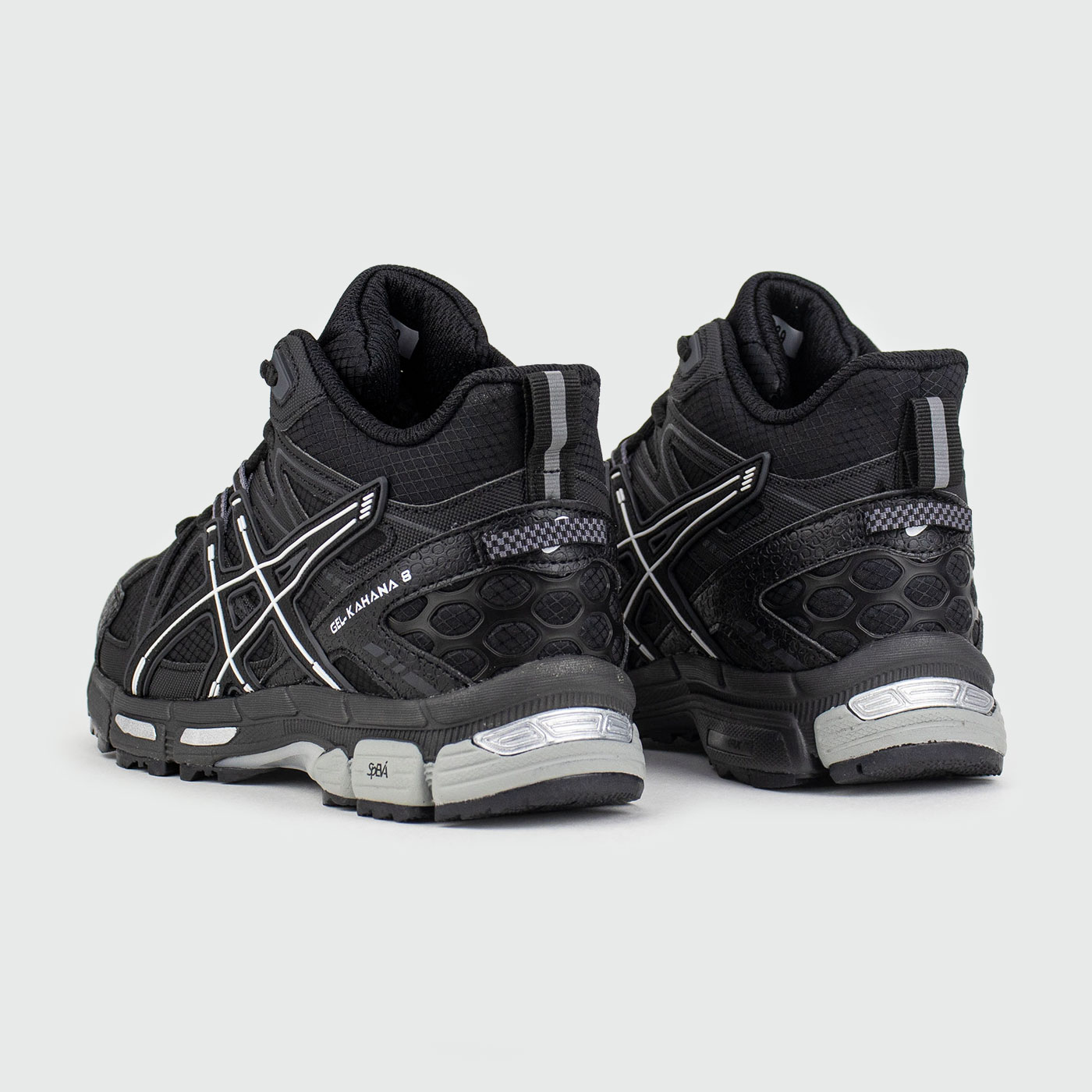 Кроссовки Asics Gel-Kahana 8 Mid Black Grey Wmns with Fur Кроссовки Asics Gel-Kahana 8 Mid Black Grey Wmns with Fur