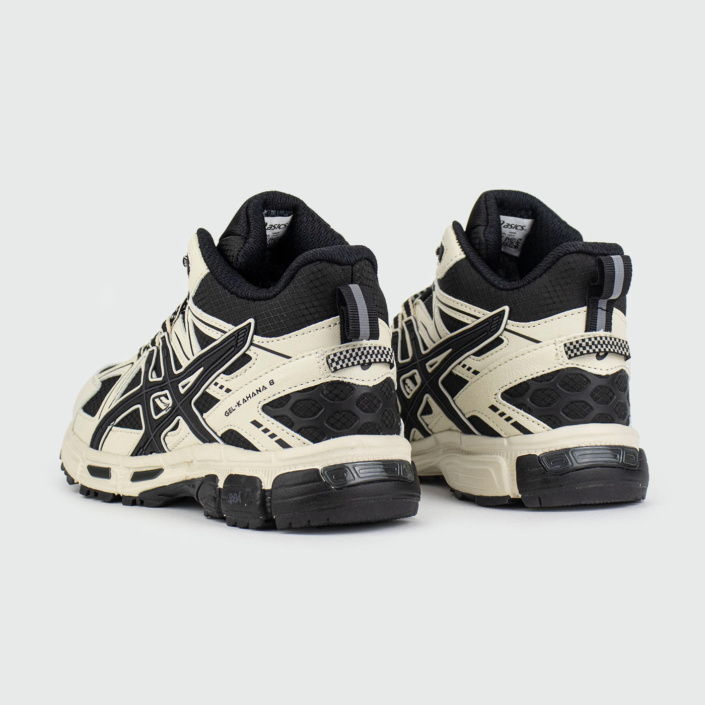 Кроссовки Asics Gel-Kahana 8 Mid White Black Wmns with Fur Кроссовки Asics Gel-Kahana 8 Mid White Black Wmns with Fur