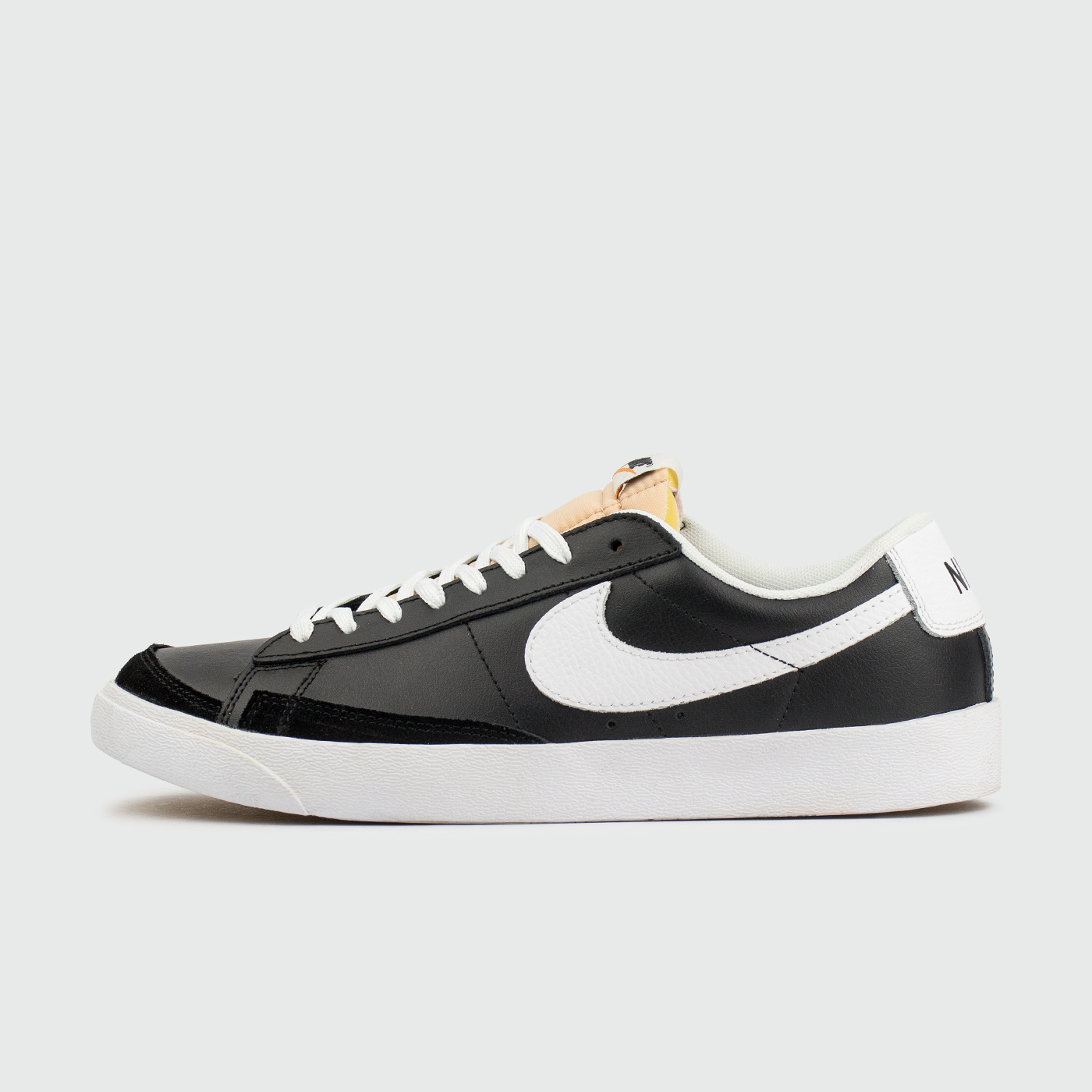 Кроссовки Nike Blazer Low 77 Leather Black / White Кроссовки Nike Blazer Low 77 Leather Black / White
