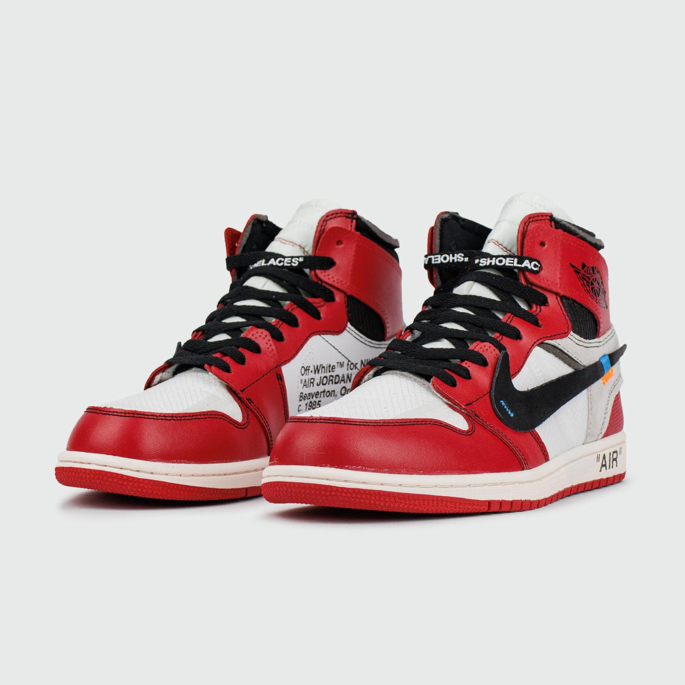 Кроссовки Nike Air Jordan 1 Chicago x Off-White Кроссовки Nike Air Jordan 1 Chicago x Off-White