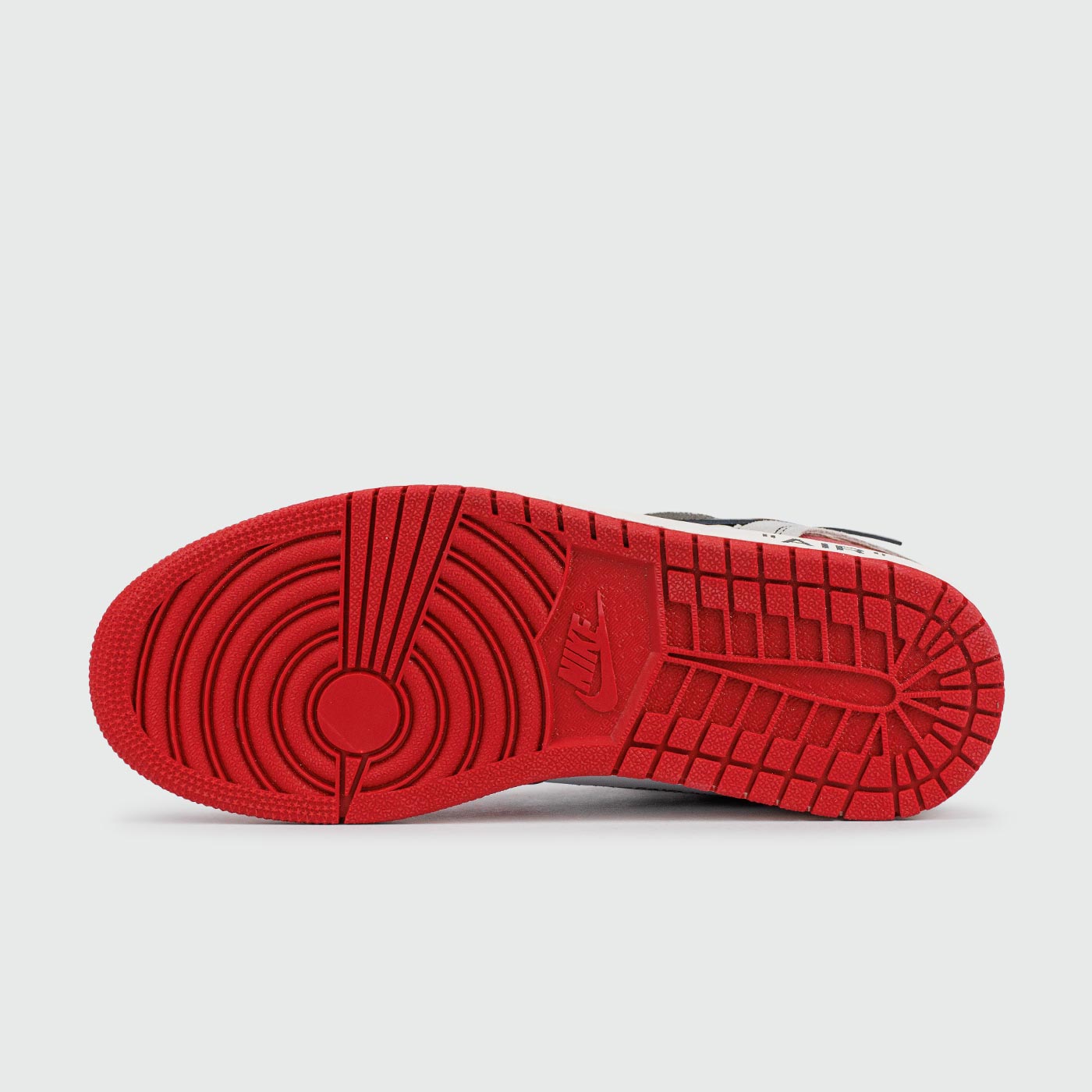 Кроссовки Nike Air Jordan 1 Chicago x Off-White Кроссовки Nike Air Jordan 1 Chicago x Off-White