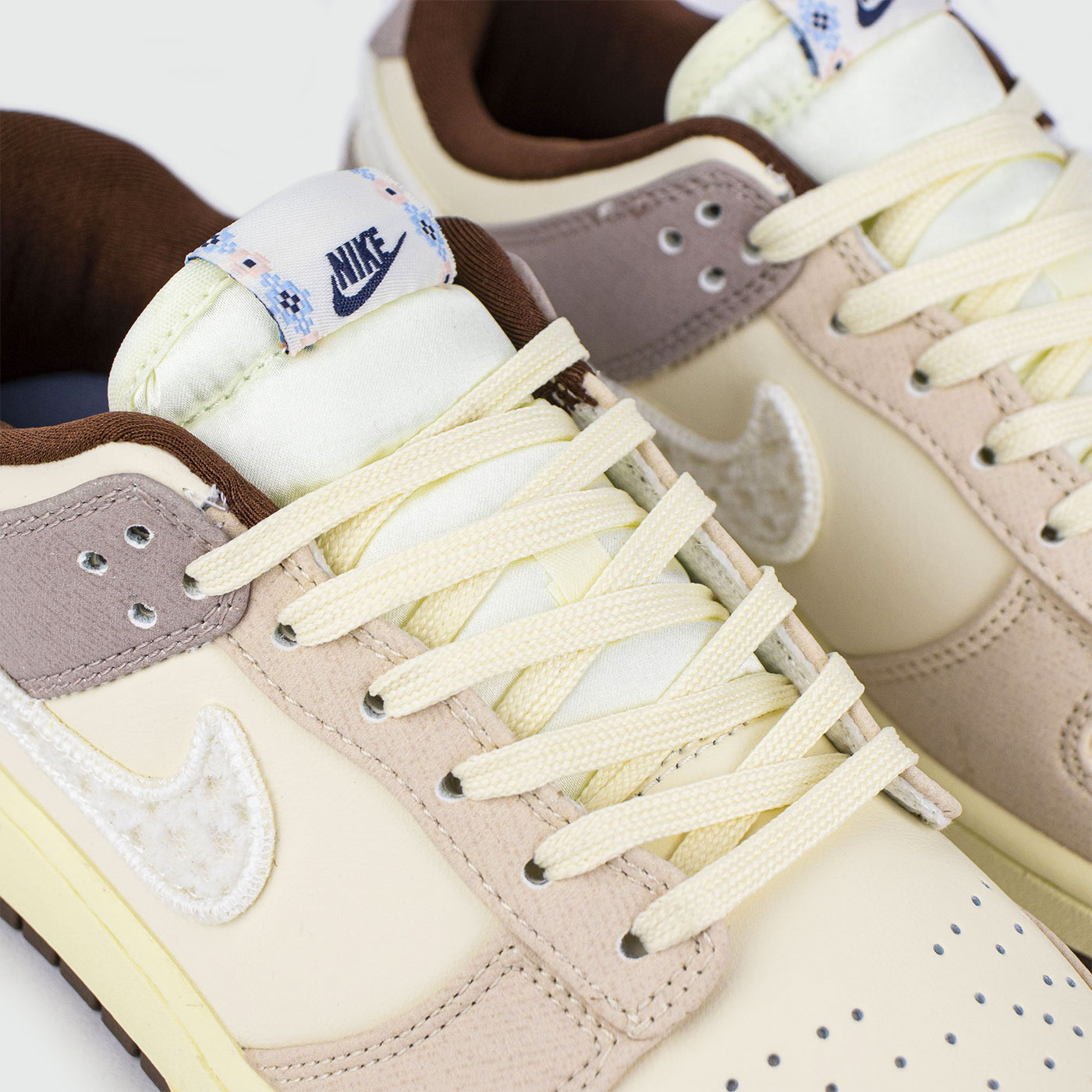 Кроссовки Nike Dunk Low Cream / Violet Wmns
