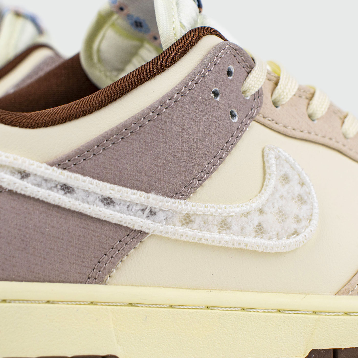 Кроссовки Nike Dunk Low Cream / Violet Wmns