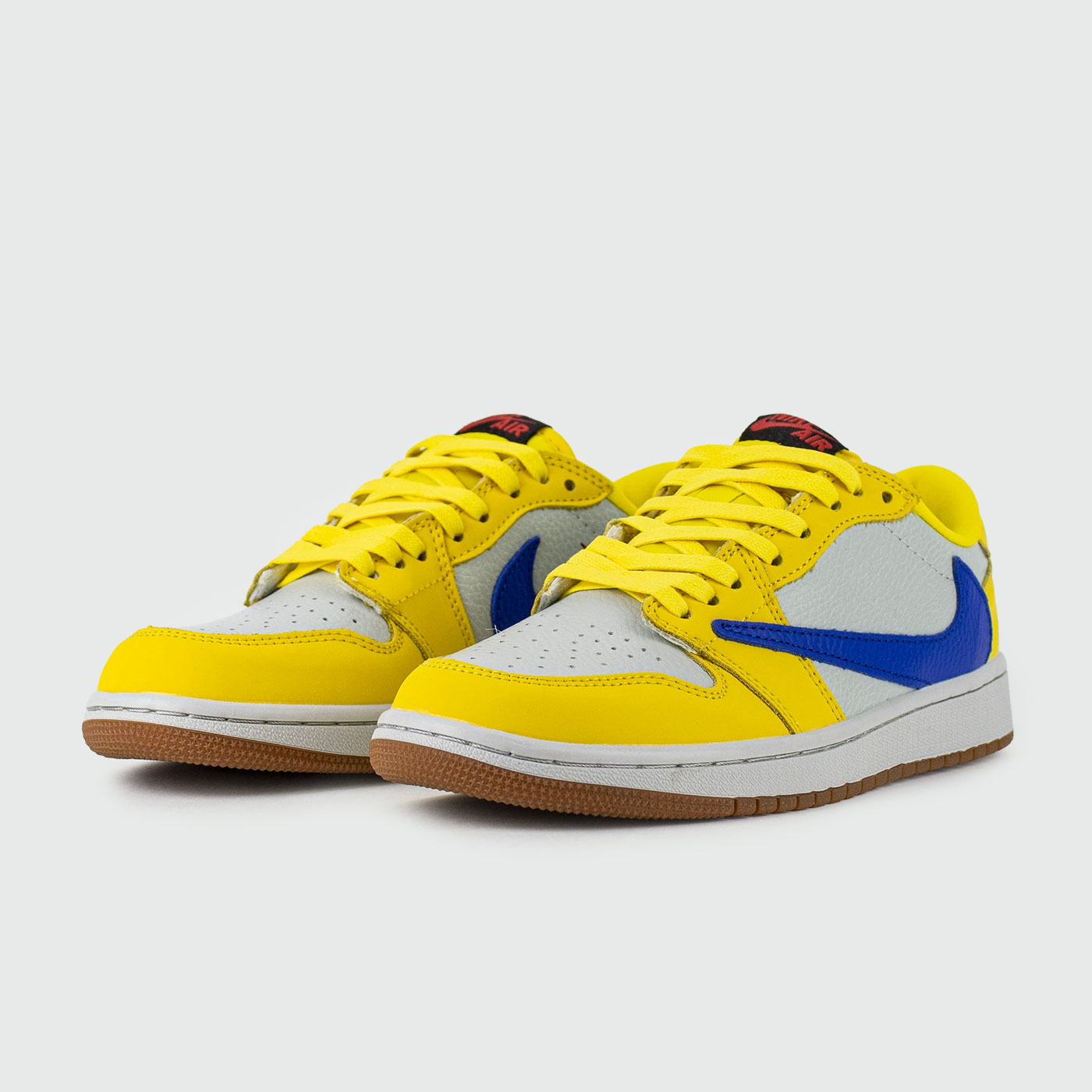 Кроссовки Air Jordan 1 Low x Travis Scott Canary Wmns