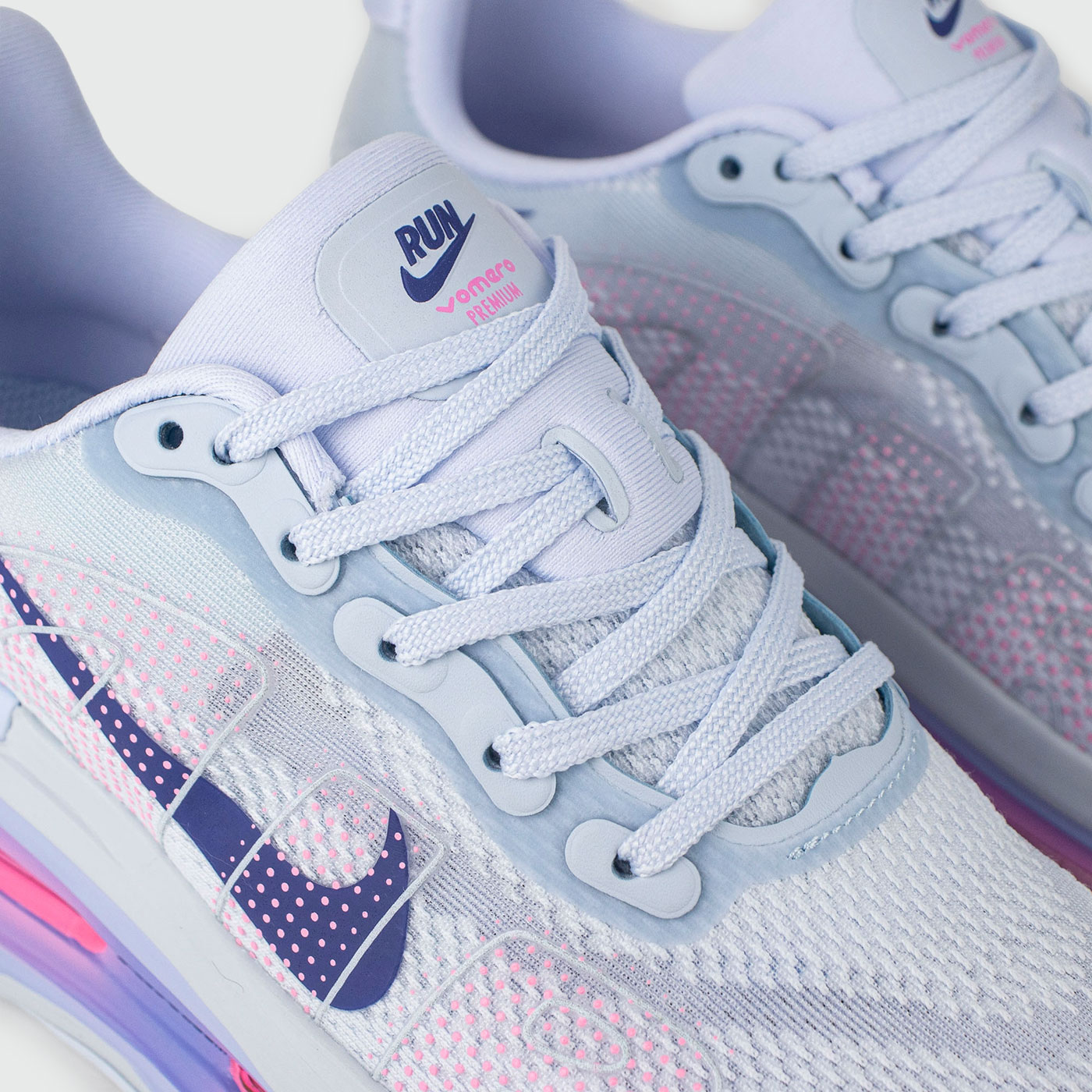 Кроссовки Nike Vomero Premium Blue Tint Wmns