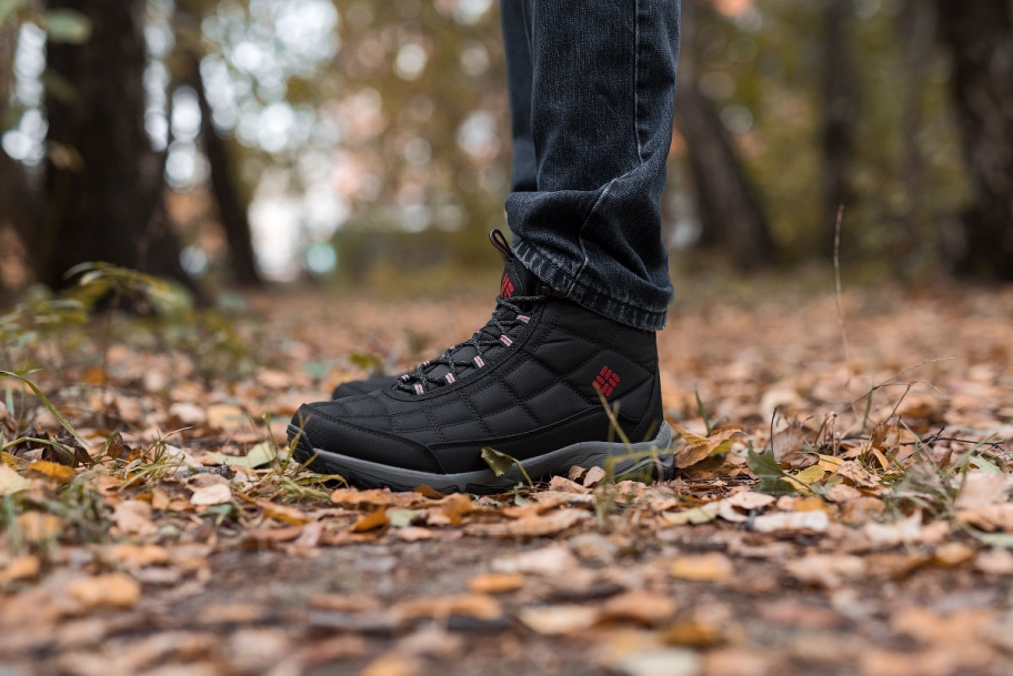 columbia men's firecamp boot stores