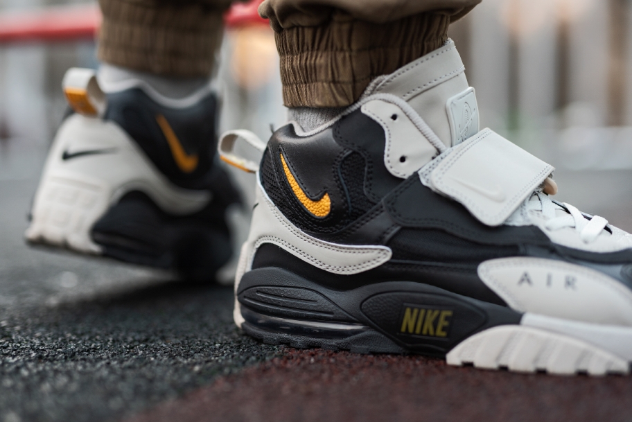 nike air max speed turf on feet